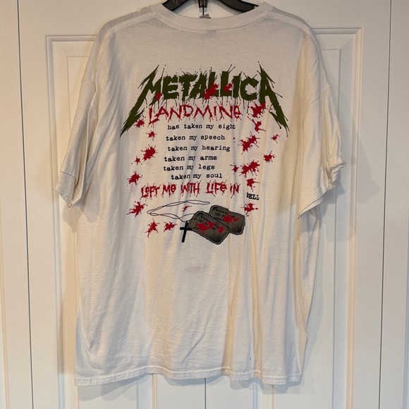 Gildan Metallica ONE T. White Tee with Red and Gold Graphic 2X - Picture 4 of 8